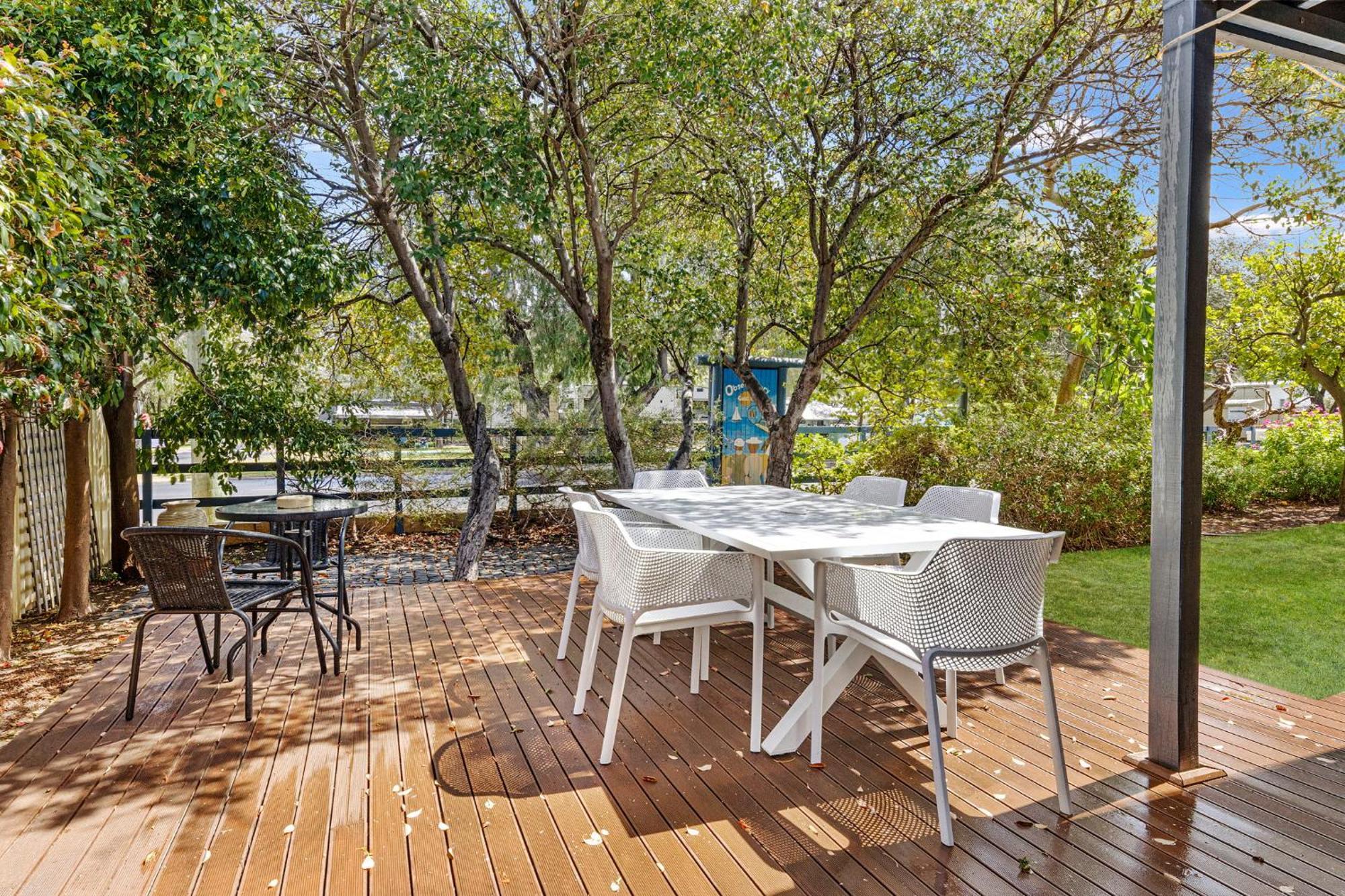 Observatory Guesthouse - Adults Only Басселтон Екстер'єр фото